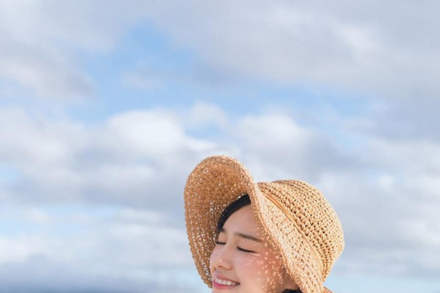 哈密陪游女孩导游佘阳娇